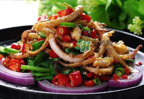 魷魚可以和洋蔥一起炒嗎？洋蔥能和魷魚一起吃嗎