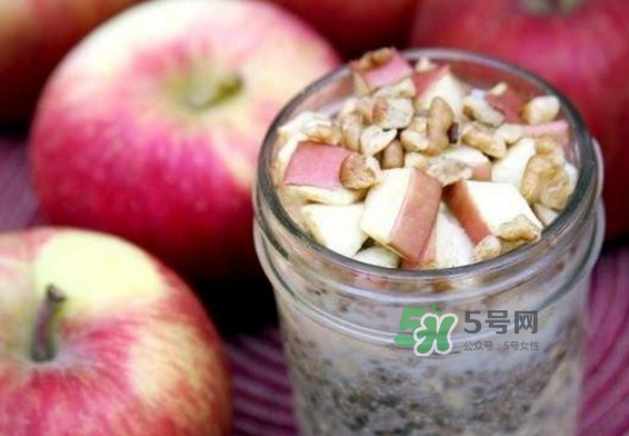 蘋果能和牛奶一起吃嗎？蘋果能做什么吃的