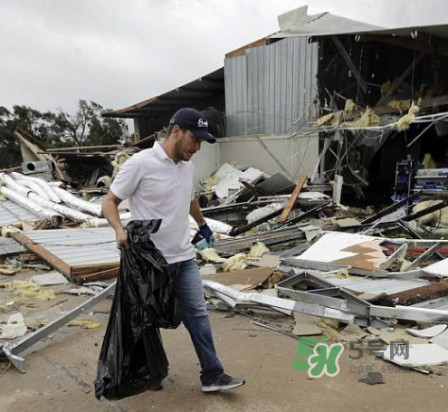 yeezy boost 350 v2 颶風(fēng)哈維定制配色在哪買_怎么預(yù)約？