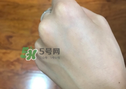 資生堂紅色蜜露是水還是精華？資生堂紅色蜜露是爽膚水嗎