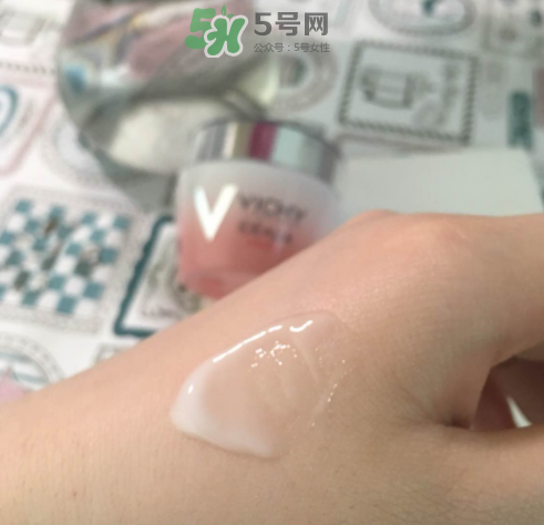 薇姿水光煥白乳霜怎么樣？薇姿水光煥白乳霜好用嗎？