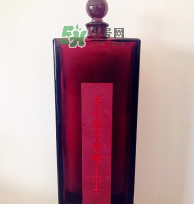 資生堂紅色蜜露搭配什么乳液？紅色蜜露搭配什么使用