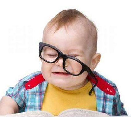 寶寶多大可以看電視？寶寶能看電視嗎？