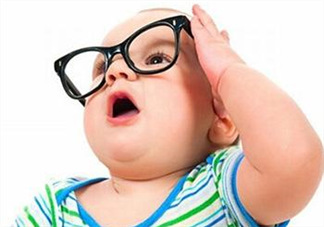 寶寶愛看電視怎么辦？寶寶愛看電視對眼睛有影響嗎？