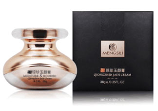 夢詩麗天璽瓊珍玉顏膏怎么樣？夢詩麗天璽膏有激素嗎？