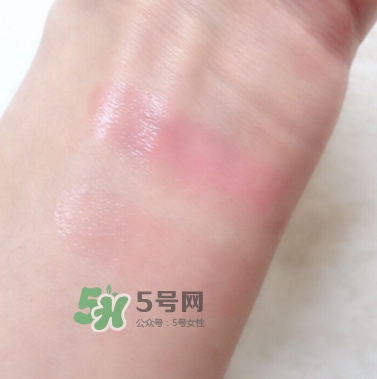 嬌蘭白管親親唇膏r371和迪奧變色唇膏001哪個好_試色 嬌蘭白管親親唇膏r371和迪奧變色唇膏001哪個好_試色