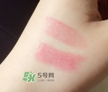 嬌蘭親親唇膏白管和黑管哪個好？嬌蘭白管和黑管區(qū)別