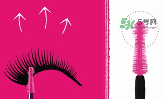 嬌蘭小黑裙睫毛膏怎么樣？嬌蘭小黑裙睫毛膏好用嗎