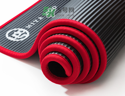 瑜伽墊哪面是正面？瑜伽墊正反面怎么區(qū)分？