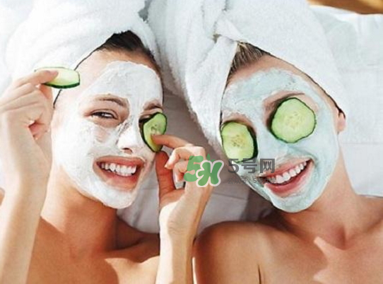 面膜怎么看有沒有熒光劑？哪些面膜有熒光劑？