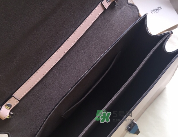 芬迪kan i手袋真假怎么辨別_fendi kan i手袋真假對比圖 芬迪kan i手袋真假怎么辨別_fendi kan i手袋真假對比圖