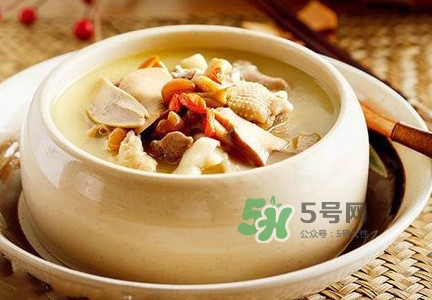 松茸煲排骨怎么做？松茸燉排骨有什么功效