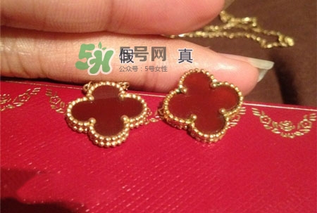 梵克雅寶四葉草項鏈真假怎么辨別_真假對比圖 梵克雅寶四葉草項鏈真假怎么辨別_真假對比圖