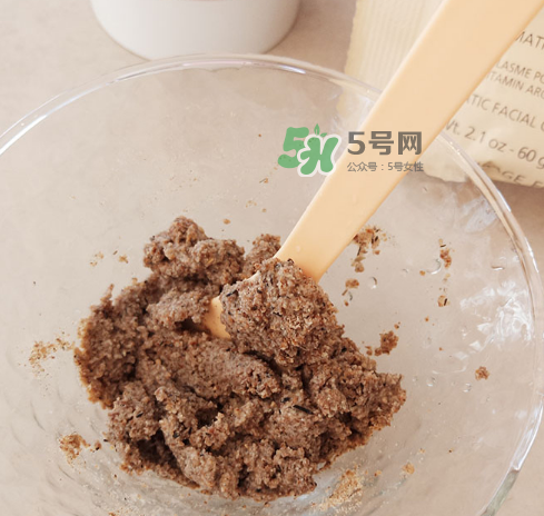 思妍麗雞飼料面膜好用嗎？思妍麗雞飼料面膜一周用幾次？