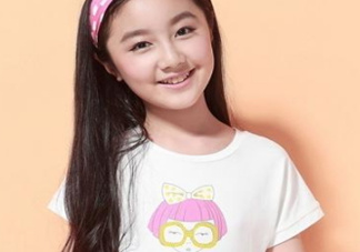 14歲女生胸部變大是正常的嗎？14歲女生的胸多大正常？