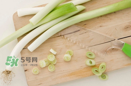 大蔥是堿性食物嗎？大蔥是酸性還是堿性？