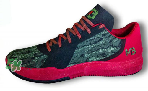 球哥品牌bbb lamelo ball首款個(gè)人簽名球鞋mb1多少錢(qián)？