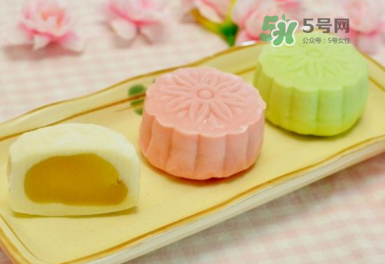 冰皮月餅為什么皮硬？冰皮月餅不變硬配方