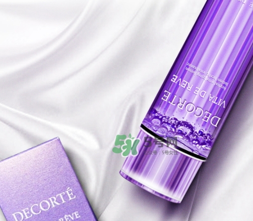 黛珂紫蘇水和cpb水磨精華哪個(gè)好？紫蘇水和cpb水磨搭配