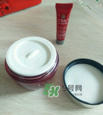 olay玉蘭油大紅瓶一套多少錢？olay大紅瓶專柜多少錢