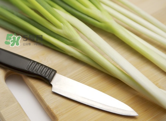 大蔥怎么去除農(nóng)藥殘留？大蔥怎么清洗干凈