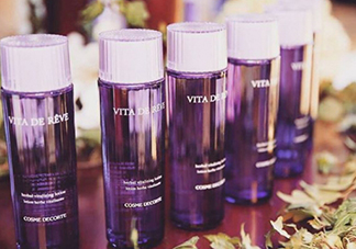 黛珂紫蘇水和cpb水磨精華哪個(gè)好？紫蘇水和cpb水磨搭配