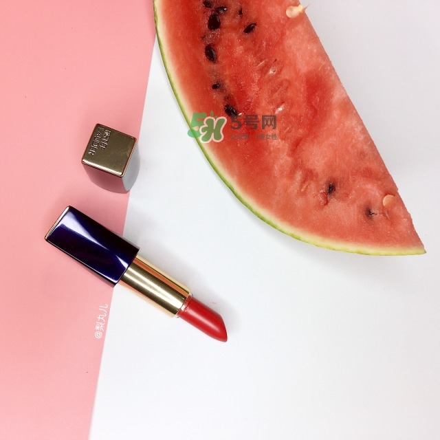 雅詩蘭黛精油唇膏330 320 240色號試色 雅詩蘭黛精油唇膏330 320 240色號試色