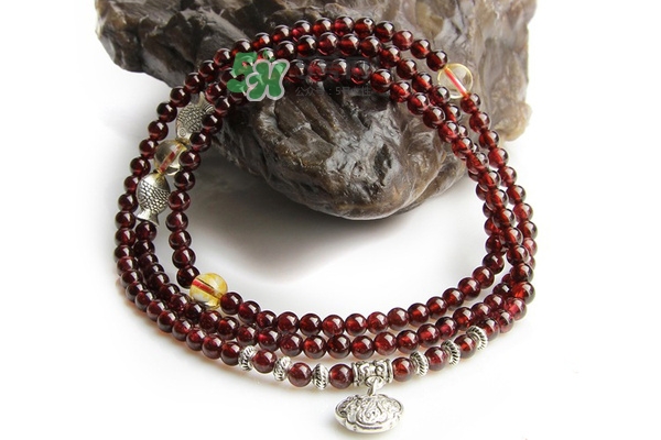 石榴石是什么做的？石榴是是怎么形成的？