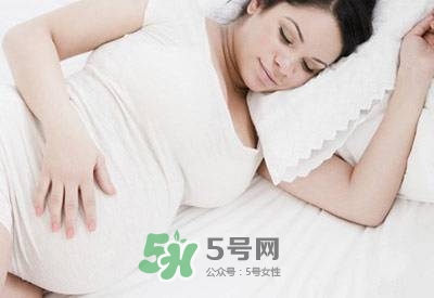 羊水栓塞發(fā)生在什么時候？羊水栓塞癥狀