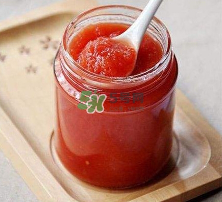 衣服上的番茄醬怎么洗掉？番茄醬如何洗掉