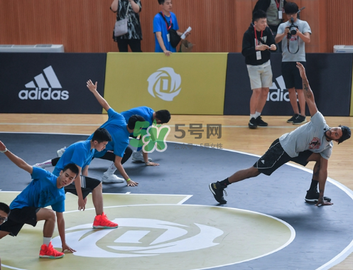 2017羅斯中國(guó)行上腳穿的球鞋是什么牌子_哪個(gè)型號(hào)？