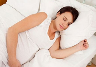 孕婦左側(cè)臥睡不著怎么辦？孕期左側(cè)睡不舒服怎么辦？