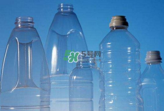 喝水就想小便是什么原因？喝水尿頻怎么辦？