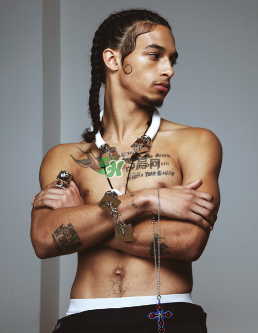 AMBUSH是什么牌子_是什么檔次_哪里買？