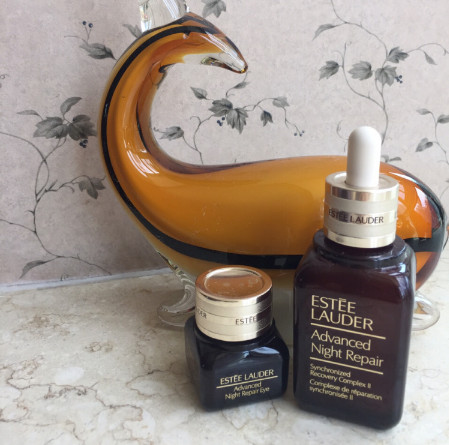 雅詩(shī)蘭黛小棕瓶精華怎么樣 雅詩(shī)蘭黛小棕瓶面部精華好用嗎