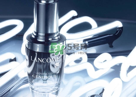 蘭蔻小黑瓶和sk2小燈泡哪個(gè)好？蘭蔻小黑瓶和小燈泡怎么用