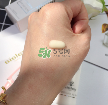 希思黎美白精華好用嗎？希思黎美白精華怎么樣？