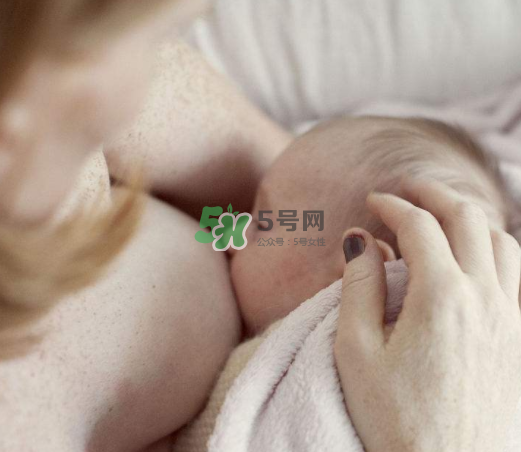 母乳喂養(yǎng)會積食嗎？純母乳喂養(yǎng)的寶寶會積食嗎？