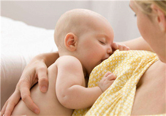 母乳喂養(yǎng)會乳糖不耐受嗎？母乳喂養(yǎng)會過度喂養(yǎng)嗎？