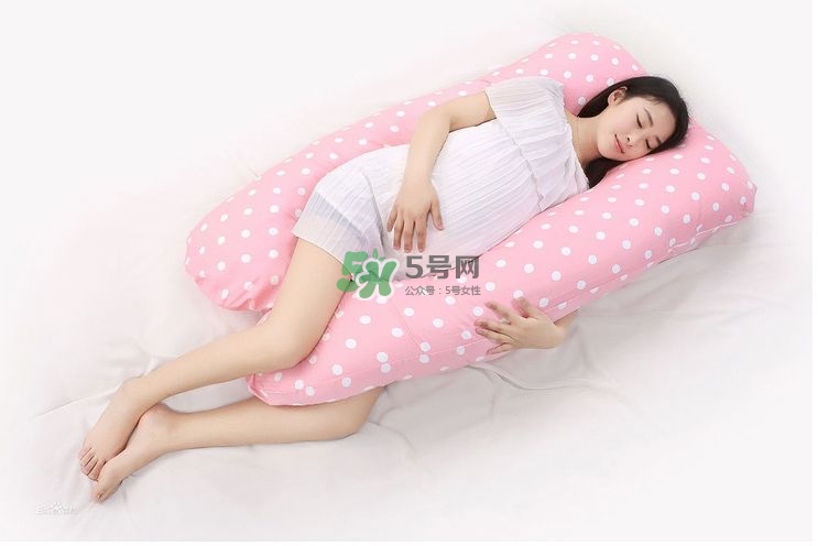 孕婦睡姿會影響寶寶嗎？孕婦睡姿對寶寶的影響