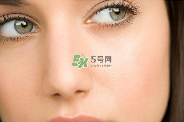 眼霜會(huì)導(dǎo)致脂肪粒嗎？怎么選擇適合自己的眼霜？