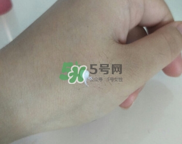 歐珀萊眼霜的使用方法 歐珀萊眼霜怎么用 歐珀萊眼霜的使用方法 歐珀萊眼霜怎么用