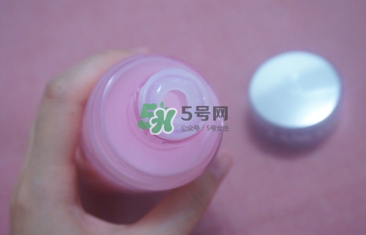 蘭蔻粉水和神仙水哪個(gè)好？粉水和神仙水可以一起用嗎？