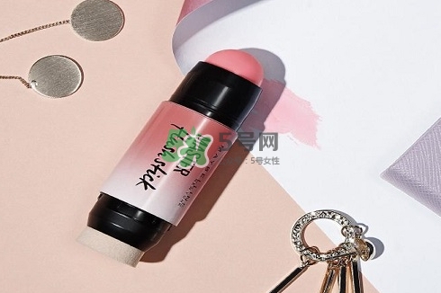 美寶蓮微醺氣色感應(yīng)腮紅棒怎么樣？美寶蓮腮紅棒怎么用