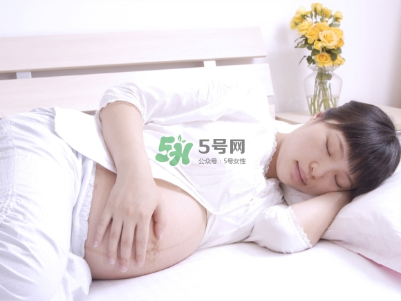 孕婦左側(cè)臥怎么睡舒服？孕婦左側(cè)臥位