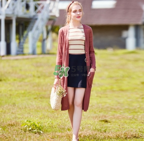 10月份穿什么衣服合適？十月份穿長袖還是短袖