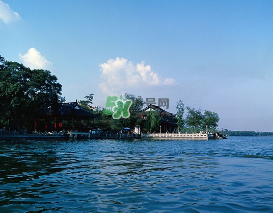 十月份去杭州穿什么？10月份去杭州穿衣搭配