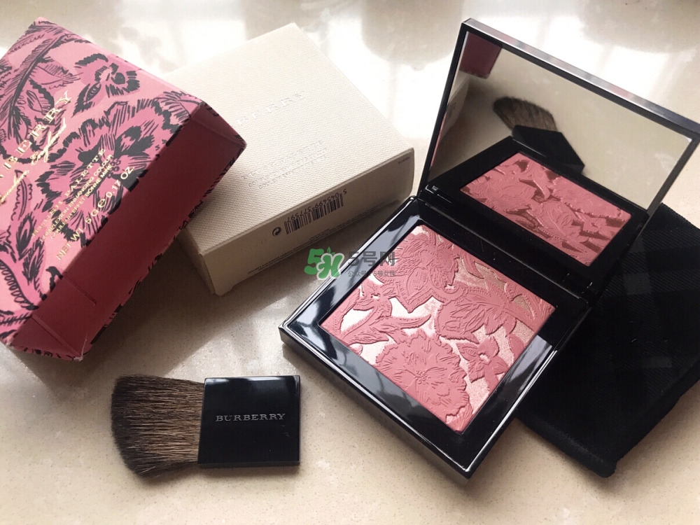 burberry花之緋腮紅怎么樣_巴寶莉蕾絲腮紅好用嗎 burberry花之緋腮紅怎么樣_巴寶莉蕾絲腮紅好用嗎
