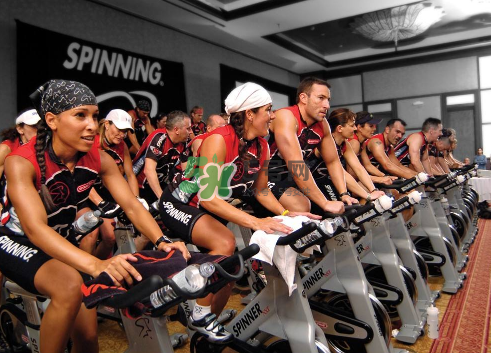 動感單車傷膝蓋嗎？騎動感單車會傷害膝蓋嗎？