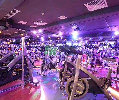 動(dòng)感單車和跑步機(jī)哪個(gè)減肥效果好？動(dòng)感單車和跑步機(jī)哪個(gè)瘦腿快？